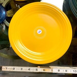 Fiesta Vintage Original Yelloe 9.5” Plate Wet foot!!! Y6
